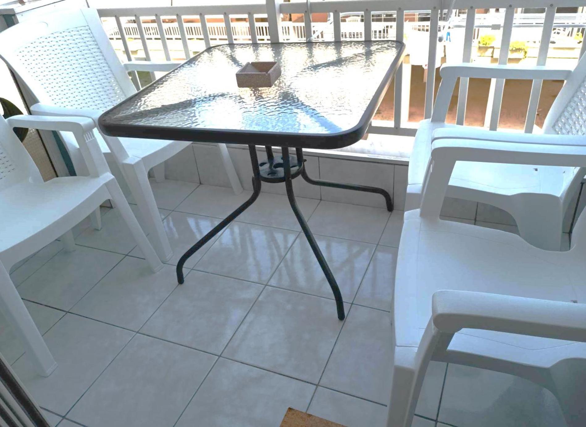 Niko'S Apartment - Beautiful Sea View Apartment ! Peraía Esterno foto