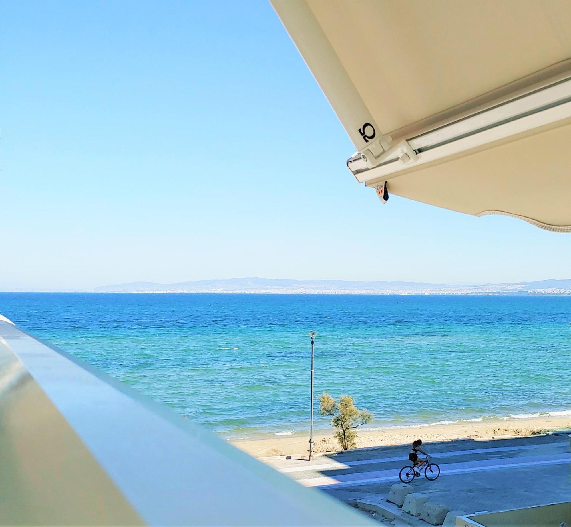 Niko'S Apartment - Beautiful Sea View Apartment ! Peraía Esterno foto